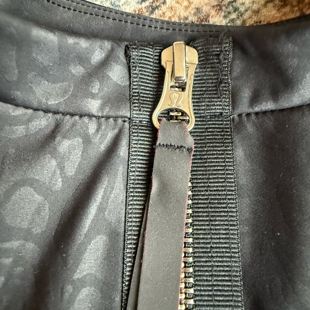 Lululemon Black Patterned Jacket - image 3